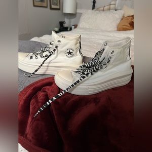 High top Converse Platforms! Size 9 women’s